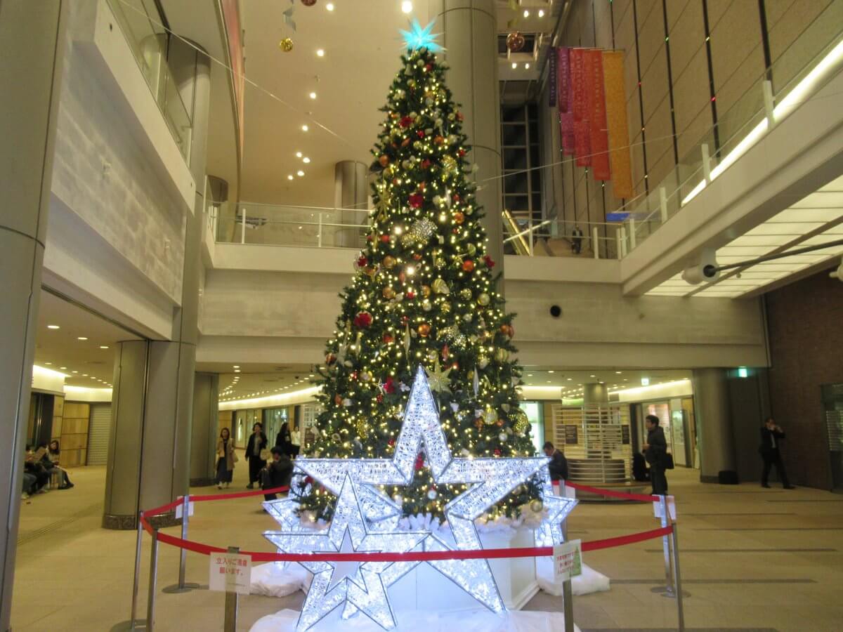 ミューザ川崎クリスマスツリー-1